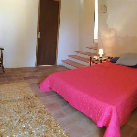 Typical Provencal Farm In An Exceptional Natural Site, The Alpilles Park - 8 People. * Les Flechons