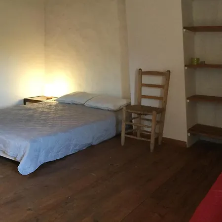 Typical Provencal Farm In An Exceptional Natural Site, The Alpilles Park - 8 People. Holiday home Les Flechons